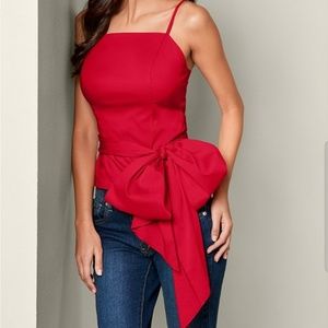 NWOT Venus bow front top